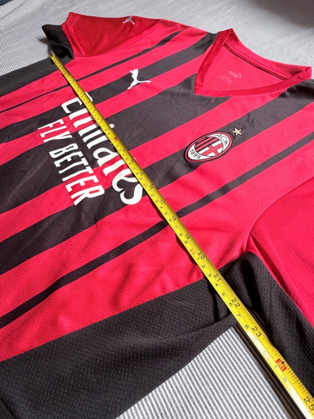 AC Milan 2021/22 Puma Home Jersey - Picture 9 of 10